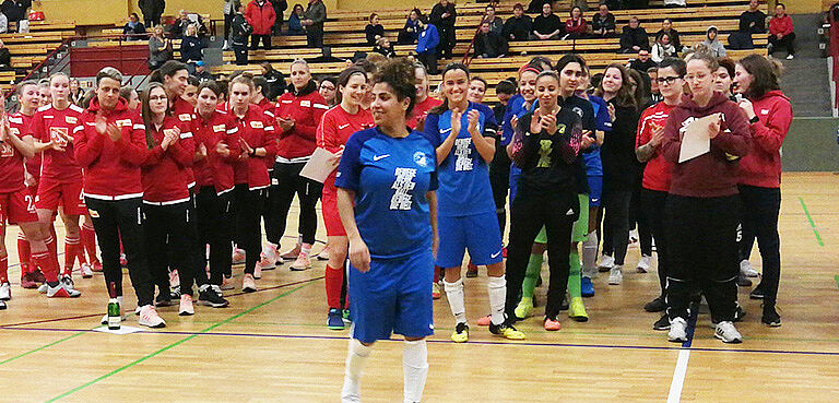 Junge Frauen im Sportverein Türkiyemspor